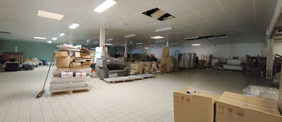 Local d'activités de 2 442 m² à Herchies (60112)