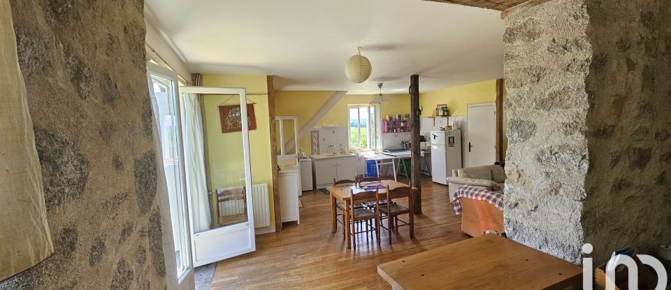 House 3 rooms of 101 m² in Saint-Mamet-la-Salvetat (15220)