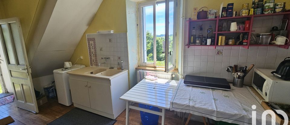 Maison 3 pièces de 101 m² à Saint-Mamet-la-Salvetat (15220)