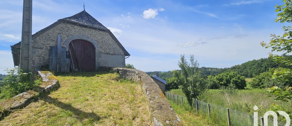 House 3 rooms of 101 m² in Saint-Mamet-la-Salvetat (15220)