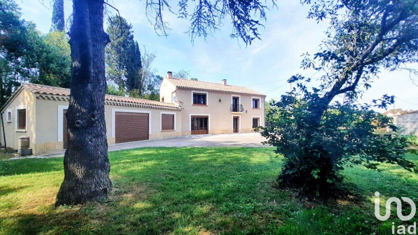 House 8 rooms of 260 m² in Châteaurenard (13160)