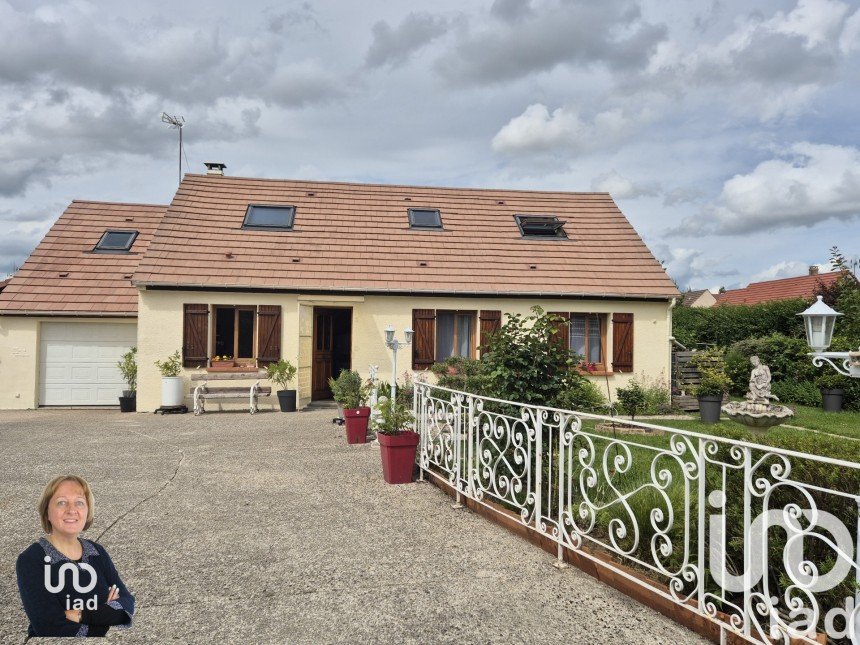 Maison traditionnelle 6 pièces de 115 m² à Saint-Pathus (77178)