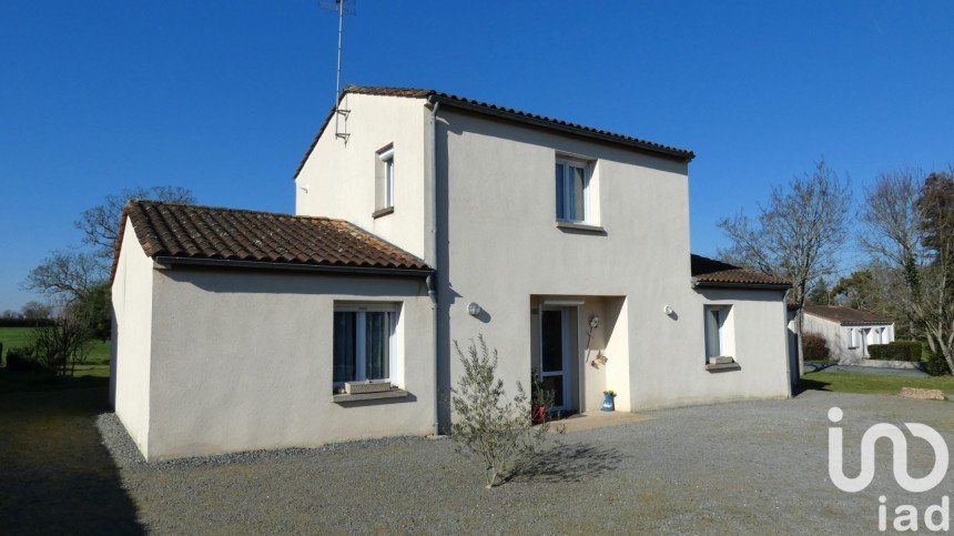 Maison 4 pièces de 113 m² à L'Hermenault (85570)