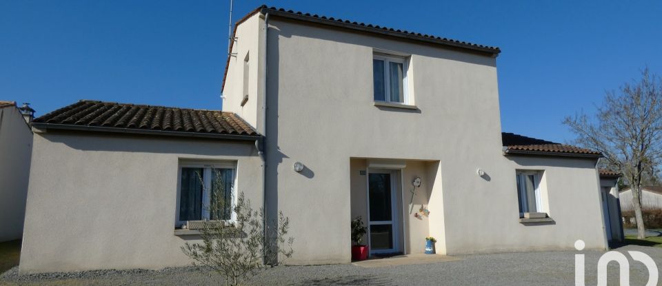 Maison 4 pièces de 113 m² à L'Hermenault (85570)