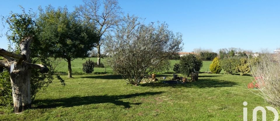 House 4 rooms of 113 m² in L'Hermenault (85570)