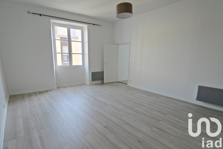 Apartment 2 rooms of 46 m² in Le Puy-en-Velay (43000)