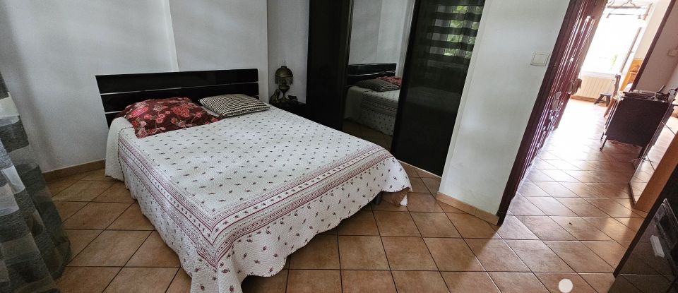 Appartement 2 pièces de 61 m² à Marseille (13004)