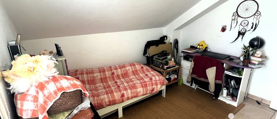 Apartment 2 rooms of 60 m² in La Possession (97419)