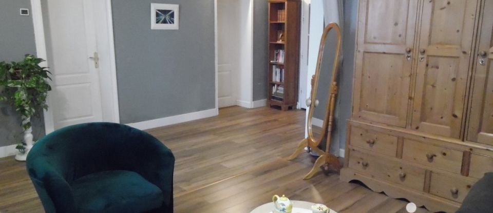 Town house 4 rooms of 120 m² in Saint-Médard-en-Jalles (33160)