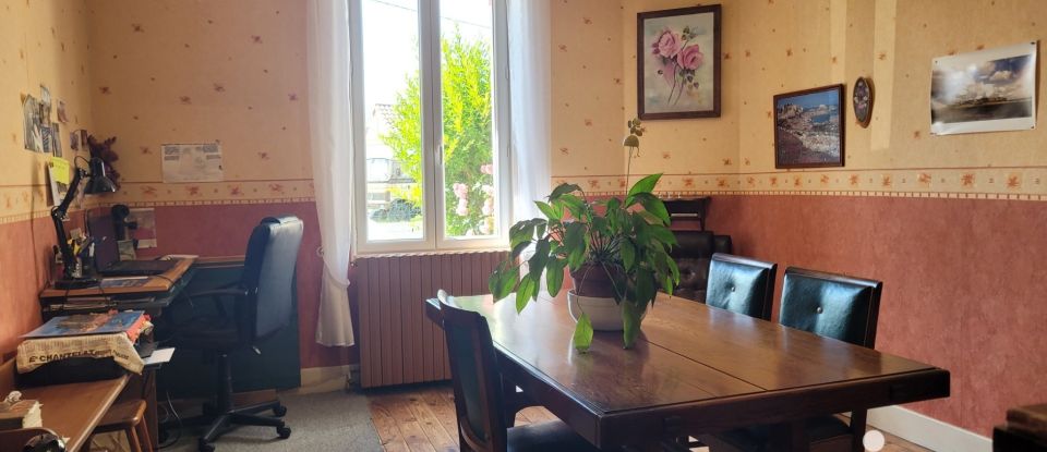 Town house 8 rooms of 112 m² in Sancoins (18600)