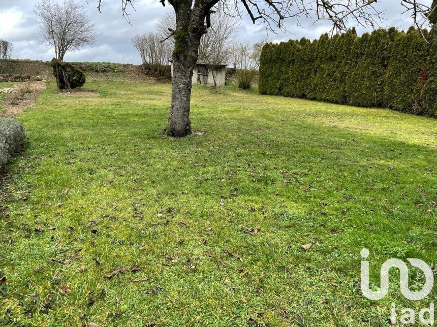 Land of 757 m² in Montiers (60190)
