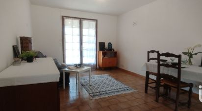 House 3 rooms of 58 m² in Coutras (33230)