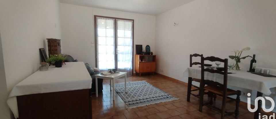 House 3 rooms of 58 m² in Coutras (33230)