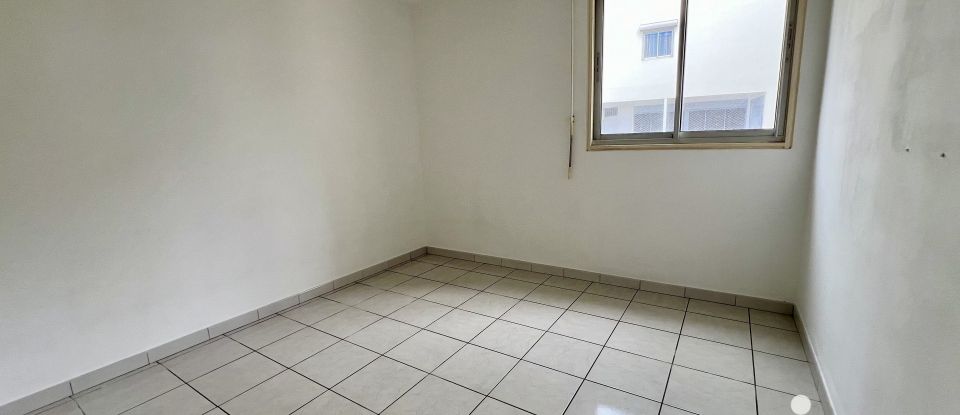 Apartment 3 rooms of 63 m² in Sainte-Marie (97438)