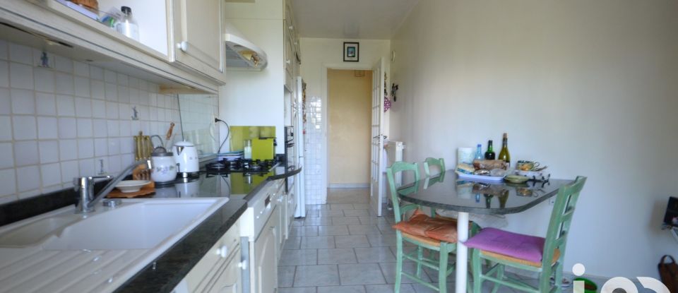 Apartment 2 rooms of 65 m² in Saint-Laurent-du-Var (06700)