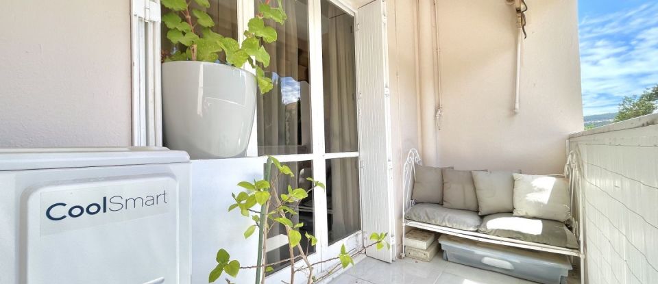 Apartment 4 rooms of 72 m² in Hyères (83400)