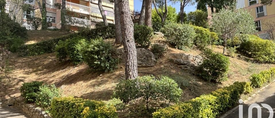 Appartement 4 pièces de 84 m² à Marseille (13012)