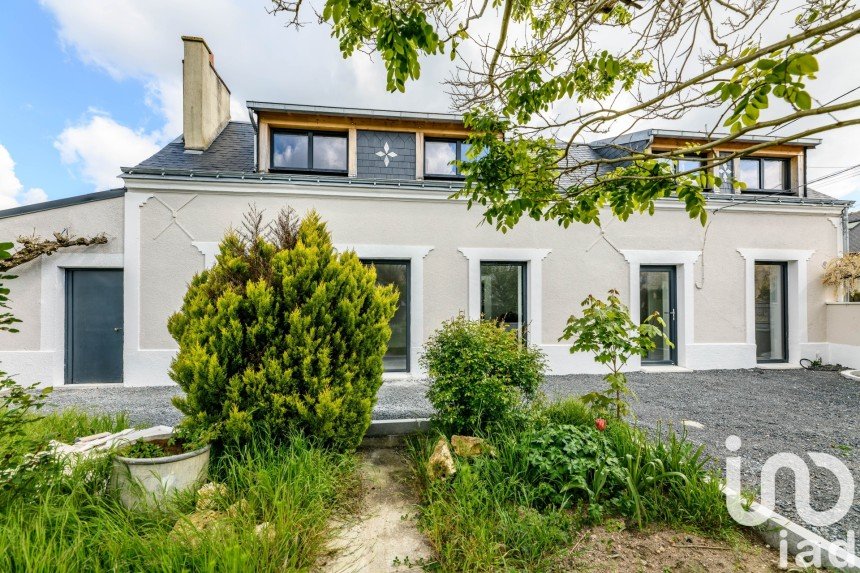 Longère 5 pièces de 139 m² à Saint-Cyr-sur-Loire (37540)