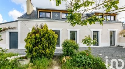 Longere 5 rooms of 139 m² in Saint-Cyr-sur-Loire (37540)