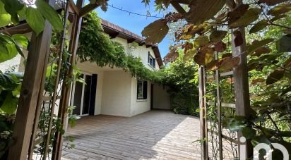 Traditional house 8 rooms of 279 m² in Saint-Jean (31240)