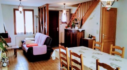 House 4 rooms of 88 m² in Châteauroux (36000)