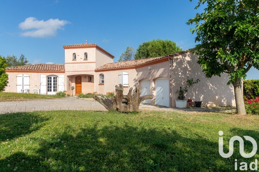 Traditional house 6 rooms of 128 m² in Larrazet (82500)