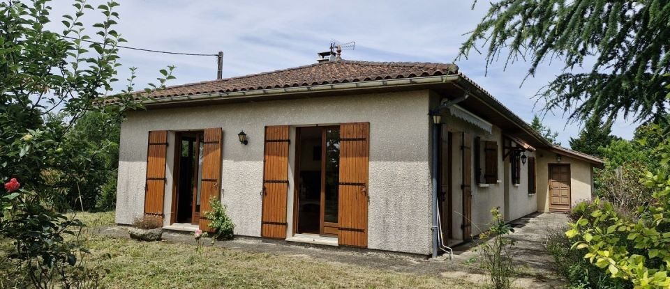 House 4 rooms of 104 m² in Gensac (33890)