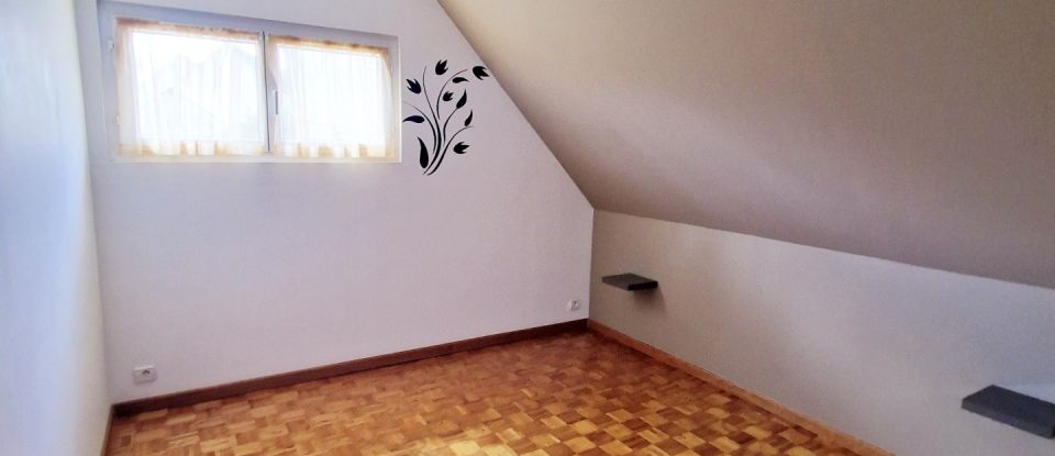 House 5 rooms of 131 m² in Moussy-le-Neuf (77230)