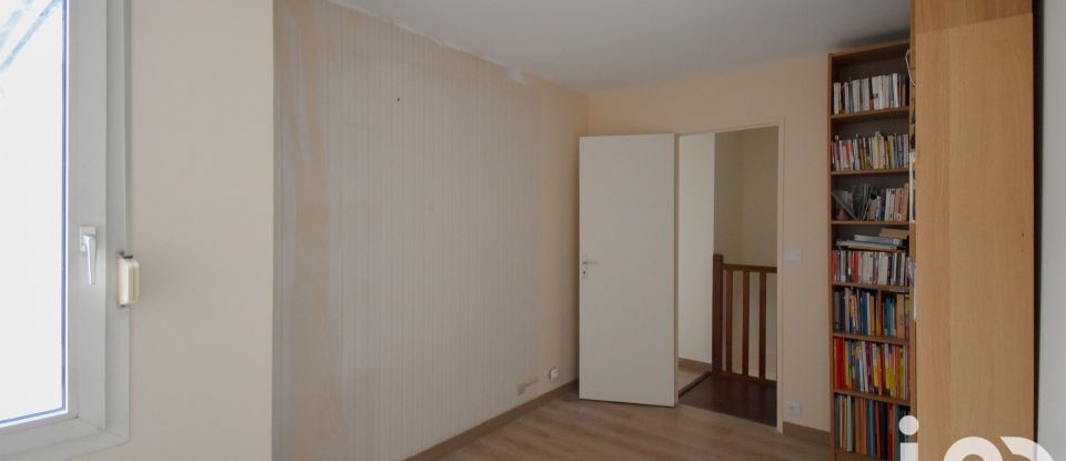 Apartment 5 rooms of 91 m² in Puteaux (92800)