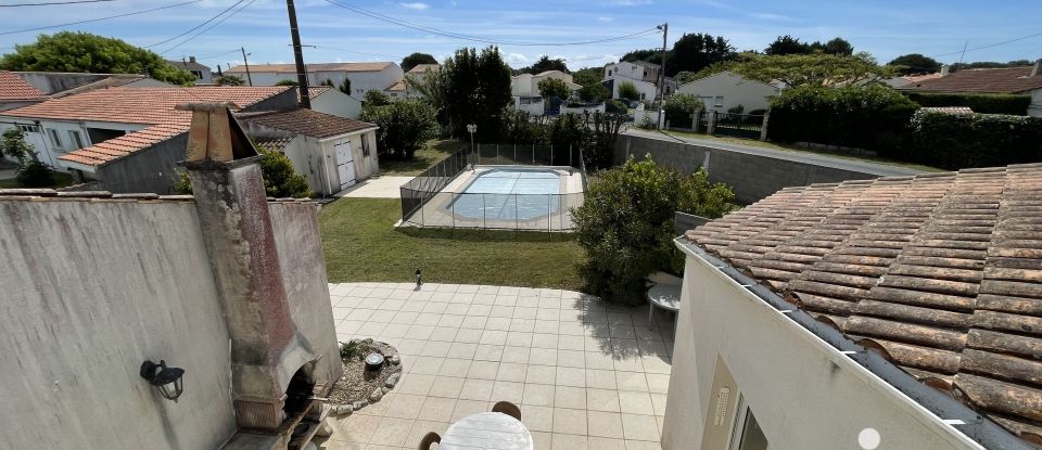 Traditional house 7 rooms of 153 m² in Saint-Pierre-d'Oléron (17310)