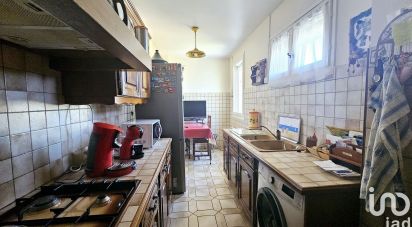 Apartment 3 rooms of 69 m² in Marignane (13700)