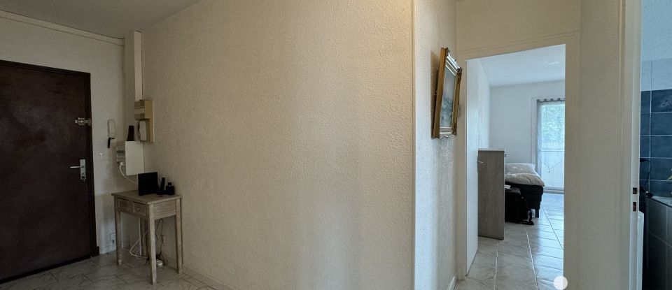 Apartment 2 rooms of 62 m² in Pau (64000)