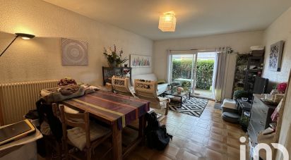 Apartment 2 rooms of 61 m² in Pau (64000)