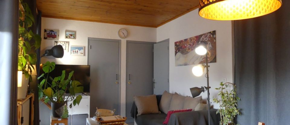 Appartement 2 pièces de 45 m² à L'ALPE D'HUEZ (38750)