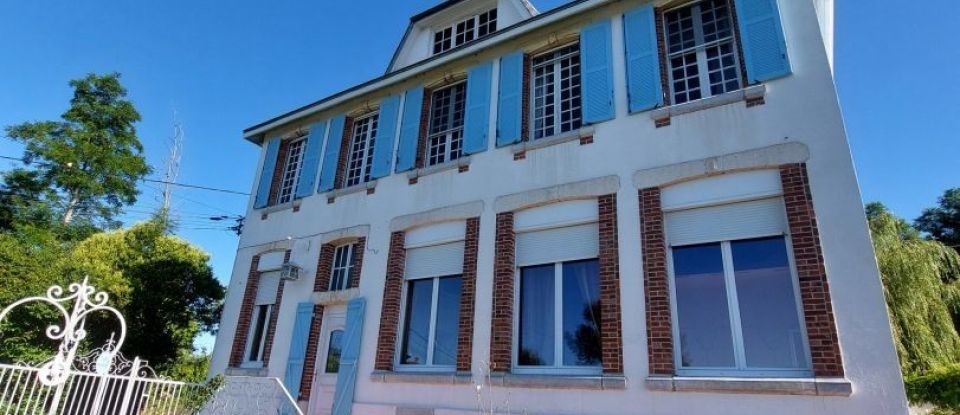 Maison 9 pièces de 181 m² à Castelvieilh (65350)