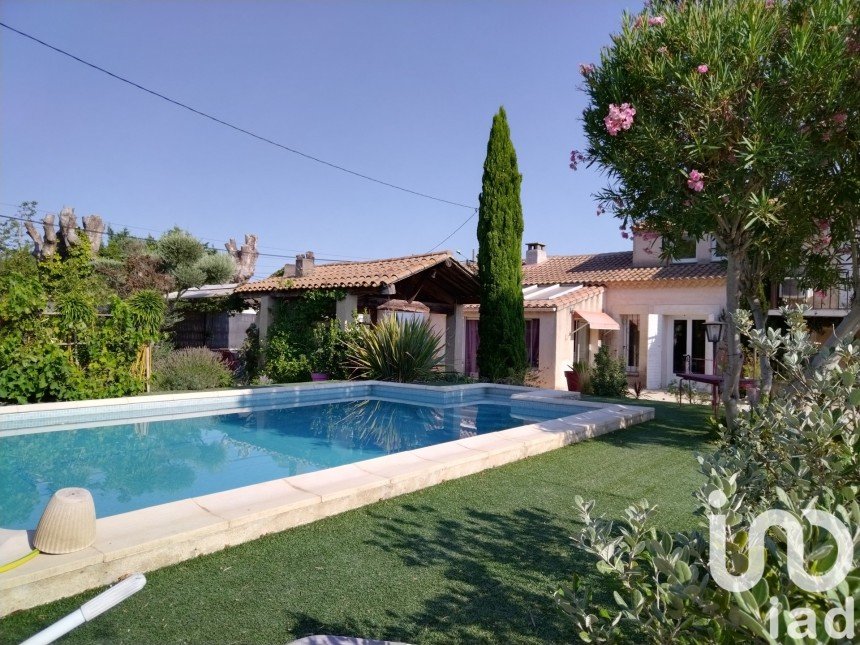 Vente Maison 123m² 5 Pièces à Saint-Rémy-de-Provence (13210) - Iad France