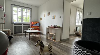 Traditional house 5 rooms of 114 m² in Saint-Xandre (17138)