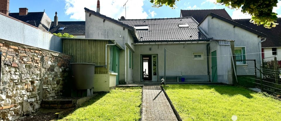 Maison 5 pièces de 105 m² à Myennes (58440)