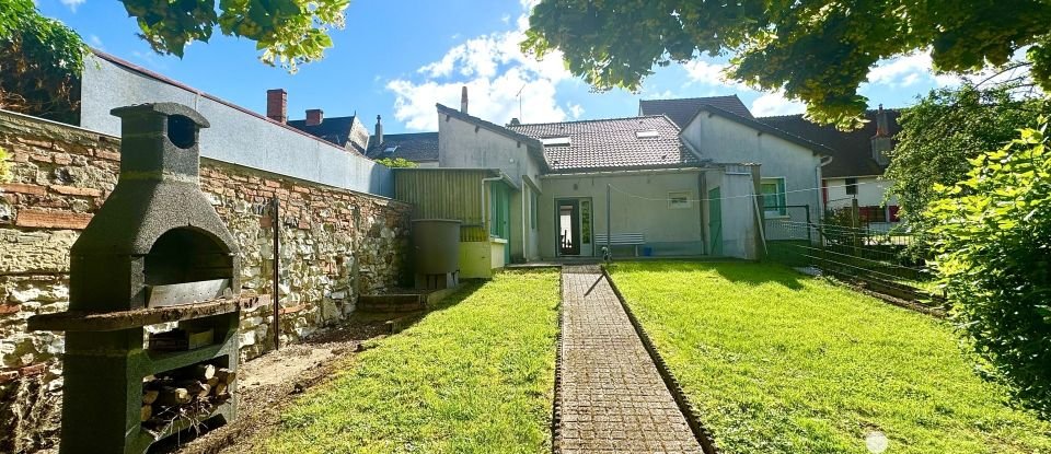 House 5 rooms of 105 m² in Myennes (58440)