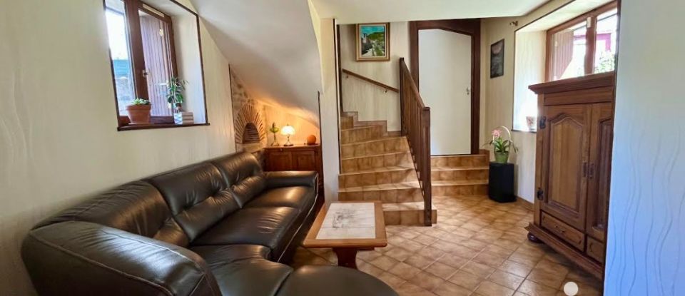 House 7 rooms of 145 m² in Avaray (41500)