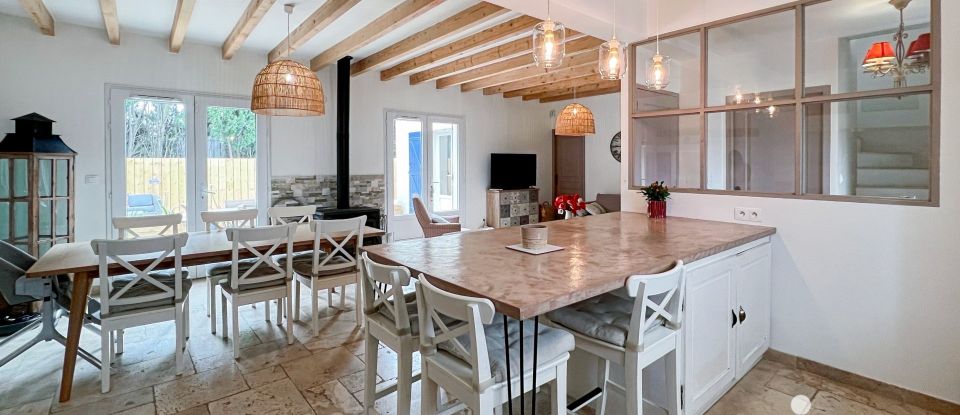 Maison traditionnelle 5 pièces de 125 m² à Maussane-les-Alpilles (13520)