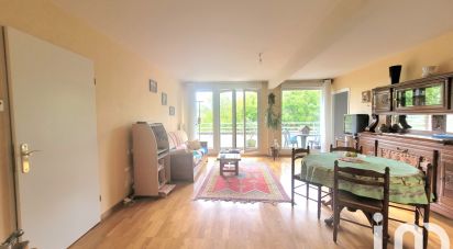 Apartment 3 rooms of 55 m² in Guyancourt (78280)