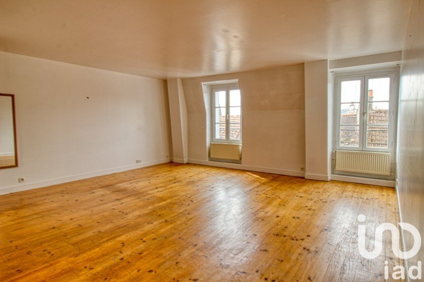 Duplex 3 rooms of 69 m² in Pontoise (95300)