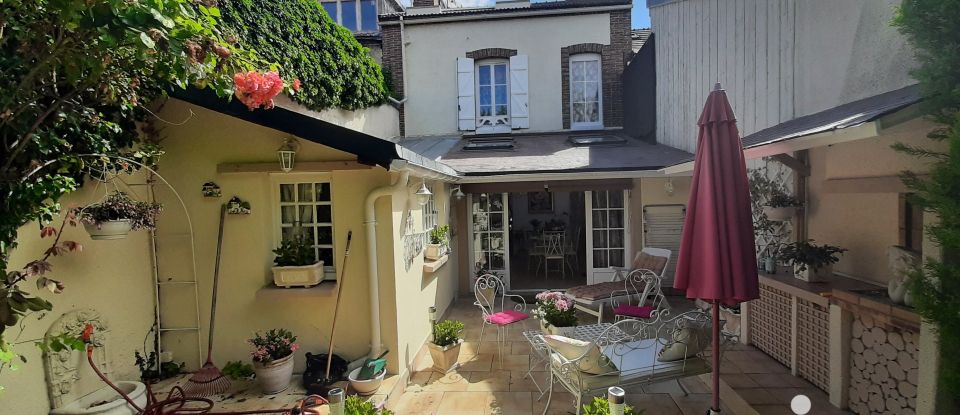 Town house 5 rooms of 152 m² in Romilly-sur-Seine (10100)