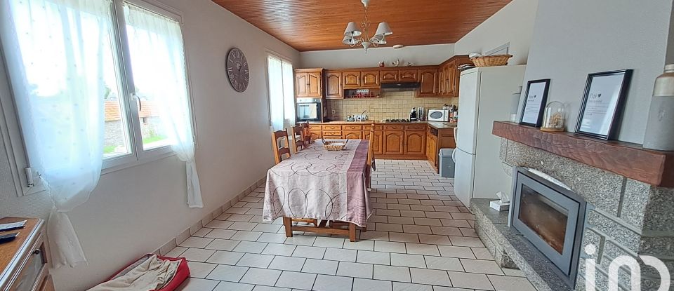 Maison traditionnelle 6 pièces de 154 m² à Bretteville-sur-Ay (50430)