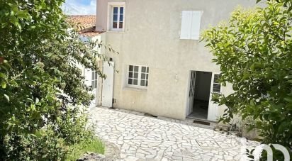 Town house 7 rooms of 183 m² in Saint-Xandre (17138)