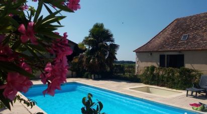 House 35 rooms of 638 m² in Saint-Cernin-de-Labarde (24560)