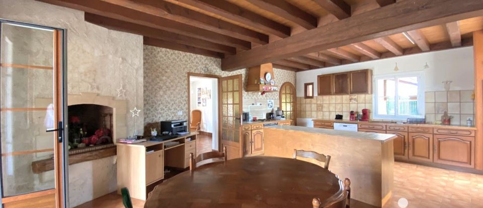 Traditional house 5 rooms of 153 m² in Saint-Yrieix-sur-Charente (16710)