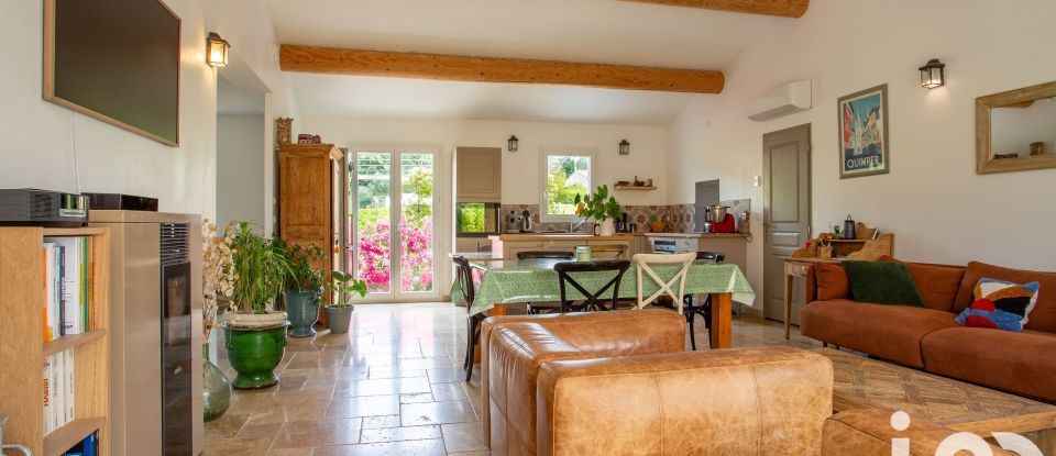 Maison traditionnelle 5 pièces de 129 m² à Rochefort-du-Gard (30650)