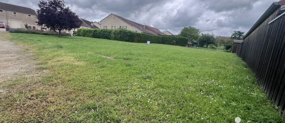 Land of 906 m² in Rouvres-la-Chétive (88170)